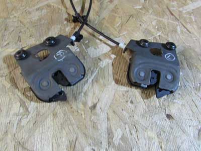 BMW Rear Folding Seat Latches Locks w/ Cables and Handles (Left and Right Set) 52207112863 E60 F104